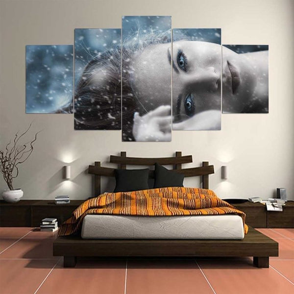 BLUE EYES ARTISTIC WOMAN - FanaticPrintz