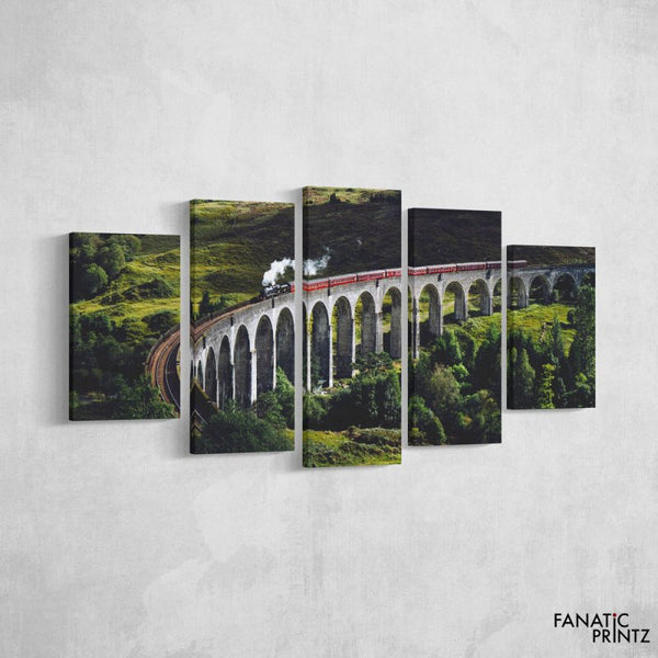 Train on Bridge Canvas Set - FanaticPrintz